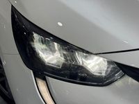 Usado Peugeot 208 Active 100 CV (73 kW) 2021 Blanco Utilitario