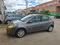 Usado Renault Clio IV Expression 75 CV (55 kW) 2012 Gris / plata Berlina