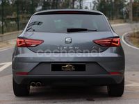 Usado Seat Leon FR 184 CV (135 kW) 2018 Gris / plata Berlina