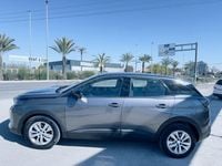 Usado Peugeot 3008 Active 130 CV (95 kW) 2022 Gris / plata SUV