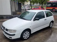 Usado Seat Ibiza 90 CV (66 kW) 2002 Blanco Utilitario