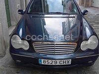 Usado Mercedes C220 Elegance 143 CV (105 kW) 2003 Azul Berlina