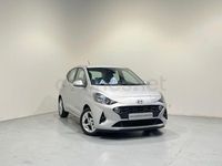 Usado Hyundai i10 67 CV (49 kW) 2022 Gris / plata Utilitario