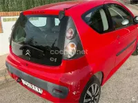 Usado Citroën C1 68 CV (50 kW) 2007 Rojo Utilitario