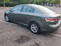 Usado Toyota Avensis Advance 126 CV (92 kW) 2009 Gris / plata Berlina