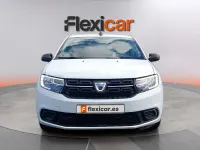 Usado Dacia Sandero Acces 73 CV (53 kW) 2019 Blanco Berlina