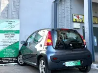 Usado Peugeot 107 68 CV (50 kW) 2008 Gris / plata Utilitario