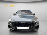 Begagnad Audi Q8 462 HK (339 kW) 2021 Grå SUV