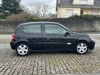 Usado Renault Clio II Dynamique 98 CV (72 kW) 2001 Negro Berlina