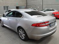 Usado Jaguar XF Luxury 200 CV (147 kW) 2014 Gris / plata Berlina