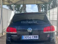 Usado VW Touareg 220 CV (161 kW) 2004 Negro SUV