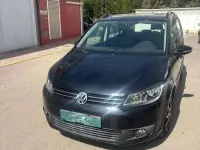 Usado VW Touran Advance 105 CV (77 kW) 2012 Negro Monovolumen