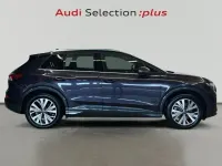 Usado Audi Q4 e-tron Advanced 150 kW (204 CV) 2024 Gris SUV