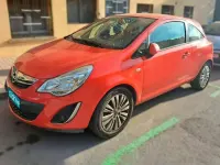 Usado Opel Corsa Selective 86 CV (63 kW) 2013 Rojo Utilitario
