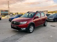Usado Dacia Sandero Stepway 90 CV (66 kW) 2015 Granate Berlina