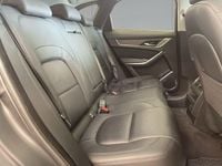 Usado Jaguar F-Pace SE 204 CV (150 kW) 2023 Negro SUV