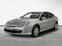 Usado Renault Laguna III Expression 140 CV (102 kW) 2009 Gris / plata Berlina