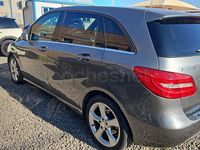 Usado Mercedes B200 136 CV (100 kW) 2012 Gris / plata Monovolumen