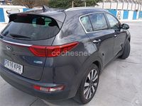 Usado Kia Sportage 115 CV (84 kW) 2018 Gris / plata SUV