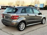 Gebraucht Mercedes B200 140 PS (102 kW) 2008 Grau Van / Kleinbus