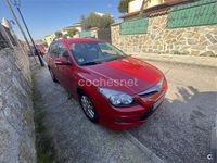 Usado Hyundai i30 GLS 128 HP (94 kW) 2010 Vermelho Carrinha