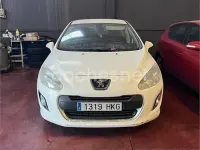 Usado Peugeot 308 Access 98 CV (72 kW) 2012 Blanco Berlina