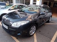 Usado Renault Mégane GrandTour Dynamique 130 CV (95 kW) 2010 Gris / plata Familiar