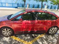 Usado Citroën C4 110 CV (80 kW) 2006 Granate Berlina