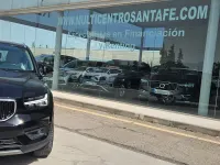 Usado Volvo XC40 Momentum 163 CV (119 kW) 2020 Negro SUV