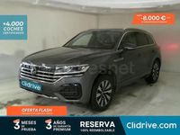 Usado VW Touareg 231 CV (169 kW) 2021 Gris / plata SUV