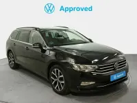Usado VW Passat Executive 122 CV (89 kW) 2023 Negro Familiar