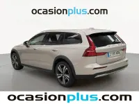 Usado Volvo V60 CC Core 197 CV (144 kW) 2023 Familiar
