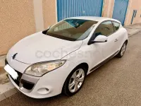 Usado Renault Mégane Dynamique 105 CV (77 kW) 2010 Blanco Berlina