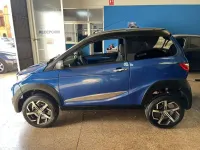 Usado Aixam Crossover Premium 11 CV (8 kW) 2022 Azul Utilitario