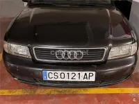 Usado Audi A4 110 CV (80 kW) 1998 Negro Berlina