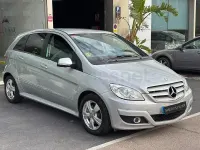 Usado Mercedes B200 140 CV (102 kW) 2011 Gris / plata Utilitario