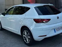 Usado Seat Leon Style 110 CV (80 kW) 2018 Blanco Berlina