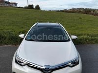 Usado Toyota Auris Hybrid Active 136 CV (100 kW) 2015 Blanco Familiar