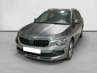 Usado Skoda Kamiq Sport 150 CV (110 kW) 2025 Gris / plata SUV