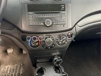 Usado Chevrolet Aveo LS 84 CV (61 kW) 2010 Rojo Berlina