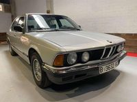 Usado BMW 735 219 CV (161 kW) 1983 Gris Berlina