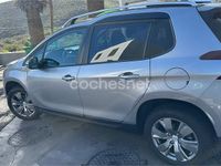 Usado Peugeot 2008 Style 110 CV (80 kW) 2018 Gris / plata SUV