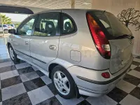 Occasion Nissan Almera Tino Comfort 114 ch (83 kW) 2002 Gris Monospace