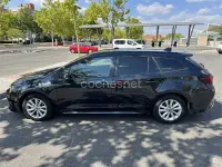 Usado Toyota Corolla Active 140 CV (102 kW) 2023 Negro Familiar