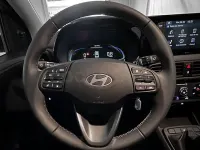 Usado Hyundai i10 67 CV (49 kW) 2024 Verde Utilitario