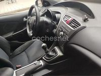 Usado Honda Civic Executive 120 CV (88 kW) 2014 Rojo Familiar