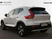 Usado Volvo XC40 Core 203 CV (149 kW) 2023 Blanco SUV
