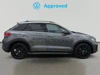 Usado VW T-Roc R-line 150 CV (110 kW) 2025 Gris / plata SUV
