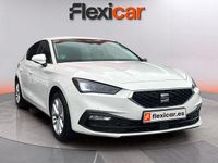 Usado Seat Leon Style 116 CV (85 kW) 2021 Blanco Utilitario