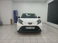 Usado Toyota Aygo X Play 72 CV (52 kW) 2023 Blanco SUV